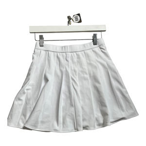 —SOLD— Halara white Pleated tennis skirt skort pull on XS NWT bc